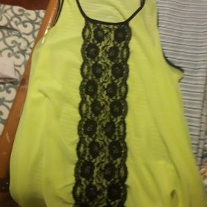 Bright modern Lace sleeveless hi low top